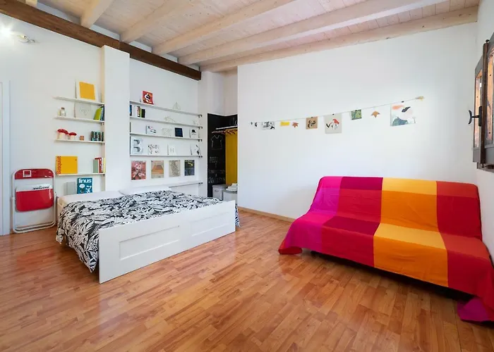 Bed And Book Giusino 巴勒莫